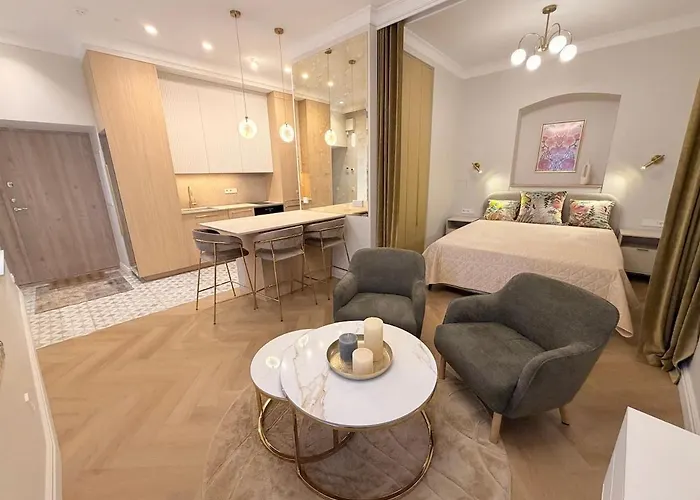 Apartment Brand New Boutique In Center *